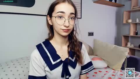 Polly online show from 10.11.25