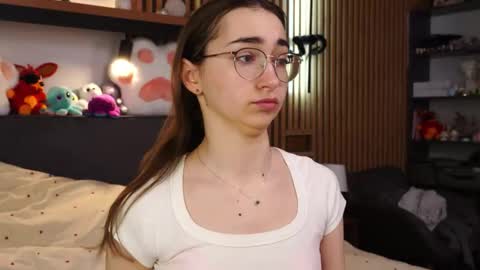 Polly online show from 03.10.26