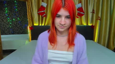 Snapshot of polly_love_ chatting on 01.12.25 Polly online show from 01.12.25