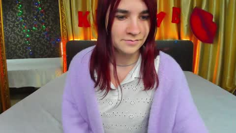 Snapshot of polly_love_ chatting on 02.05.25 Polly online show from 02.05.25