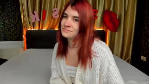Snapshot of polly_love_ chatting on 02.18.25 Polly online show from 02.18.25