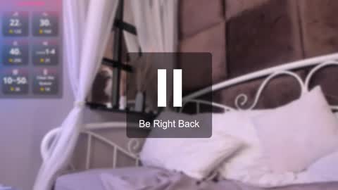 Snapshot of polly_milles chatting on 11.08.25 Polly online show from 11.08.25