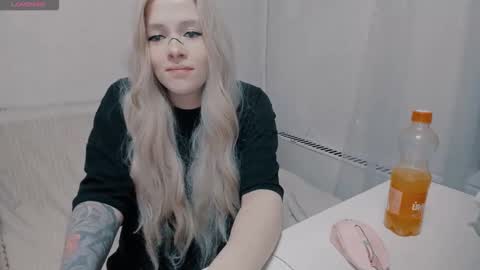 Polly online show from 10.08.25