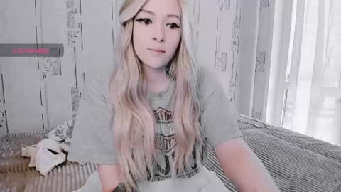 Polly online show from 06.08.26
