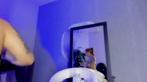 POLLY online show from 01.20.25