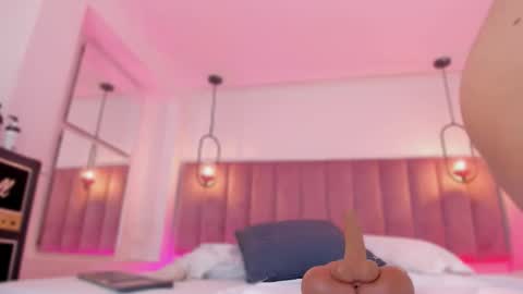 POLLY online show from 01.14.26