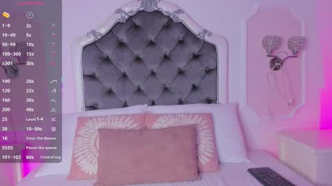 Carolina online show from 10.18.25