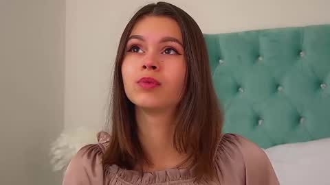 Polly online show from 02.01.26