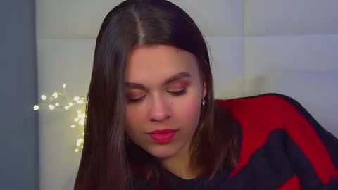 Polly online show from 03.05.26