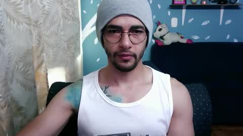 Snapshot of ponzothc chatting on 11.03.25 ponzothc online show from 11.03.25