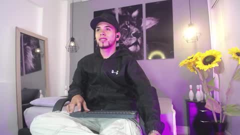 Snapshot of pool_vega chatting on 10.07.25 pool online show from 10.07.25
