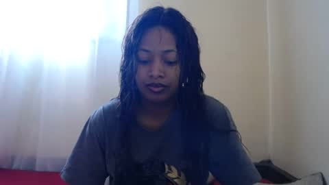 Snapshot of popetykely00 chatting on 01.21.25 popetykely00 online show from 01.21.25