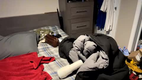 Snapshot of popfizzt chatting on 12.24.24 popfizzt online show from 12.24.24