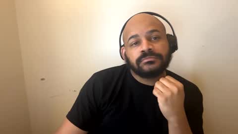 Snapshot of popfizzt chatting on 03.06.25 popfizzt online show from 03.06.25