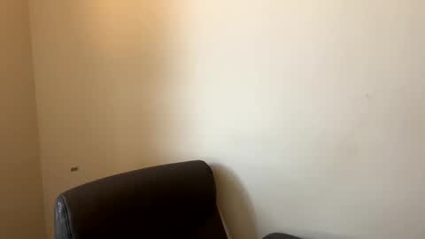 Snapshot of popfizzt chatting on 03.10.25 popfizzt online show from 03.10.25