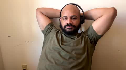 Snapshot of popfizzt chatting on 03.12.25 popfizzt online show from 03.12.25