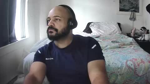 Snapshot of popfizzt chatting on 10.09.25 popfizzt online show from 10.09.25