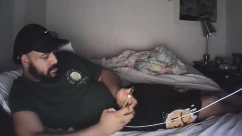 Snapshot of popfizzt chatting on 10.16.25 popfizzt online show from 10.16.25