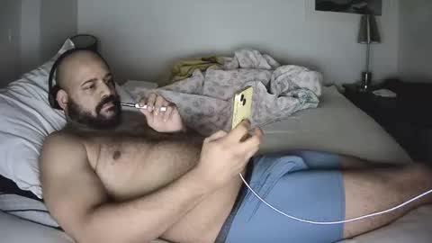 Snapshot of popfizzt chatting on 10.30.25 popfizzt online show from 10.30.25