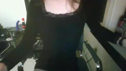 porcelain_tears01 online show from 10.12.25