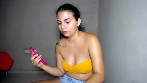 Snapshot of porn_sexy chatting on 12.17.24 NICKKYMARTIN online show from 12.17.24