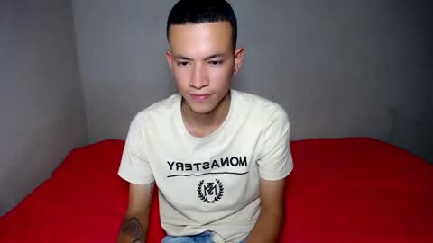 Snapshot of porn_sexy chatting on 02.14.25 NICKKYMARTIN online show from 02.14.25