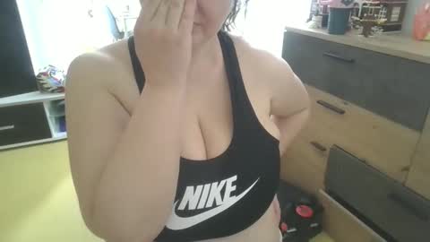 Snapshot of pornbusty chatting on 05.07.26 MelissOfficial online show from 05.07.26