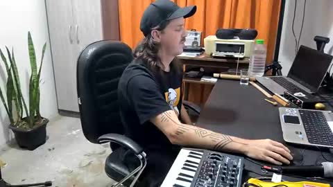 Snapshot of porngreen10 chatting on 09.25.25 porngreen10 online show from 09.25.25