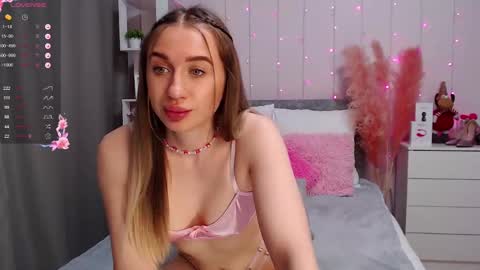 Snapshot of pornogirlx chatting on 02.09.25 Masha  online show from 02.09.25