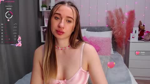 Snapshot of pornogirlx chatting on 02.24.25 Masha  online show from 02.24.25