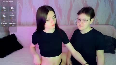 Ana and Tati online show from 12.17.25