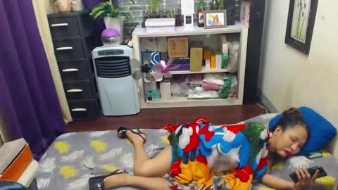 Snapshot of pornstardiva chatting on 09.17.25 DivaGray online show from 09.17.25