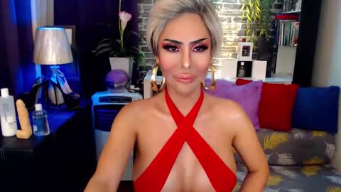 Snapshot of pornstardiva chatting on 12.03.25 DivaGray online show from 12.03.25