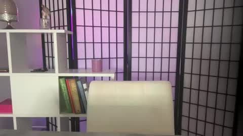 Snapshot of portiabanks chatting on 01.12.26 Portia Banks online show from 01.12.26