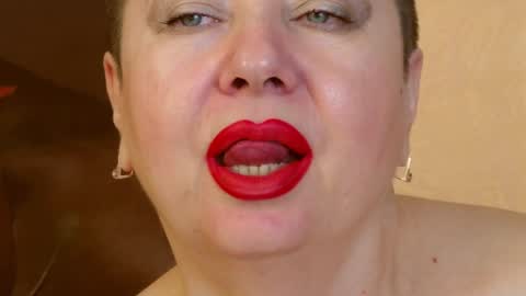 Snapshot of posh_lady chatting on 12.13.24 LADY POSH online show from 12.13.24