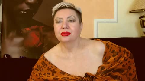 Snapshot of posh_lady chatting on 12.14.24 LADY POSH online show from 12.14.24