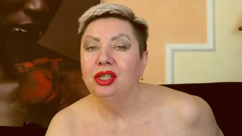 Snapshot of posh_lady chatting on 12.21.24 LADY POSH online show from 12.21.24