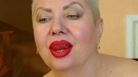 Snapshot of posh_lady chatting on 12.28.24 LADY POSH online show from 12.28.24