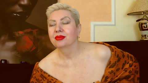 Snapshot of posh_lady chatting on 01.03.25 LADY POSH online show from 01.03.25