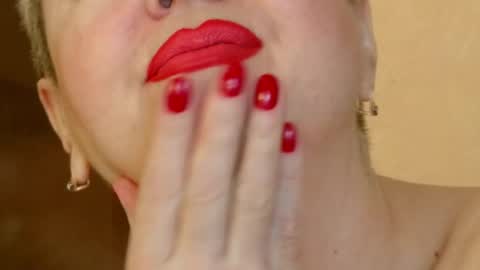 Snapshot of posh_lady chatting on 02.22.25 LADY POSH online show from 02.22.25