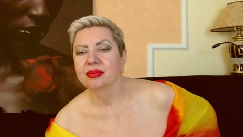 Snapshot of posh_lady chatting on 03.05.25 LADY POSH online show from 03.05.25