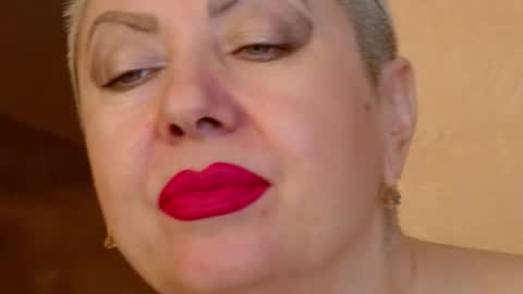 Snapshot of posh_lady chatting on 10.17.25 LADY POSH online show from 10.17.25