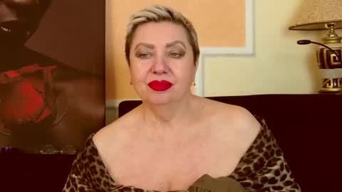 Snapshot of posh_lady chatting on 06.11.26 LADY POSH online show from 06.11.26