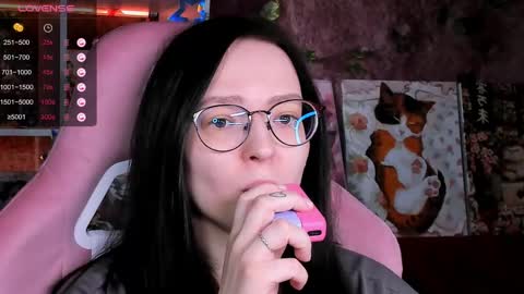 Snapshot of power_robynn chatting on 06.05.26 Robyn online show from 06.05.26