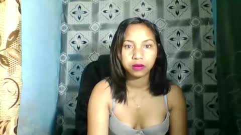 LARISSAH online show from 04.23.26