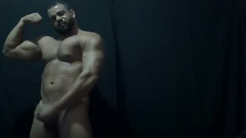 Snapshot of powerdmuscle chatting on 04.09.26 powerdmuscle online show from 04.09.26