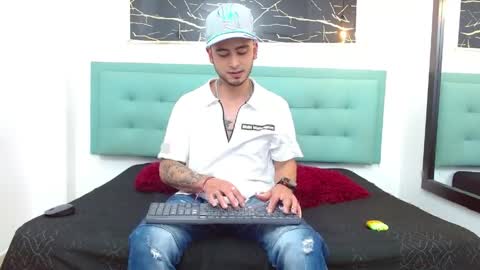   online show from 05.06.26