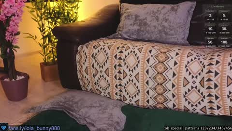 Snapshot of powerrr_ chatting on 12.15.24 Lola online show from 12.15.24