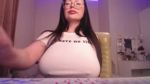 Snapshot of pr1ma chatting on 03.05.25 Lina online show from 03.05.25