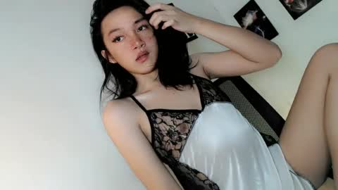Snapshot of precious_laura18 chatting on 07.08.26 precious_laura18 online show from 07.08.26